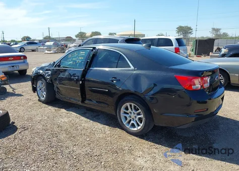 2015 Chevrolet Malibu 1Lt z USA, uszkodzony, nr VIN 1G11C5SL2FF280082